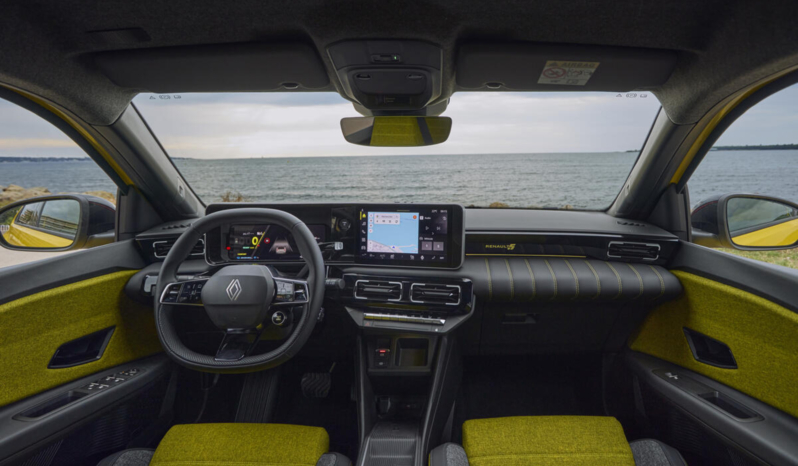 
								Renault 5 E-Tech electric 40 kWh full									