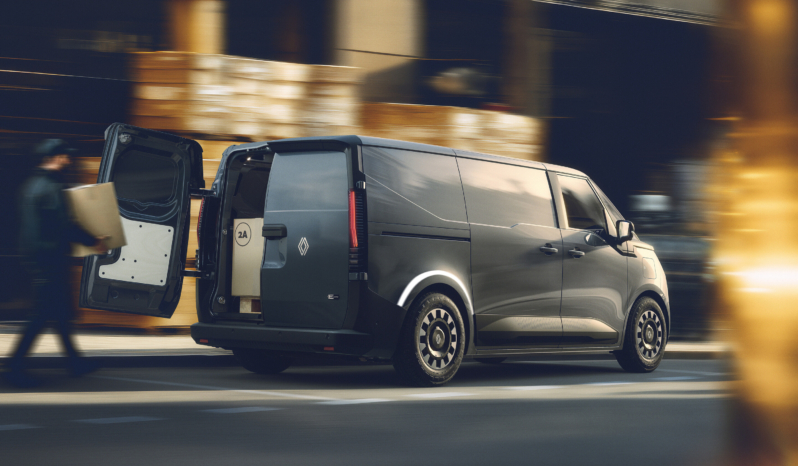 
								Renault Trafic Van E-Tech electric 52 kWh full									