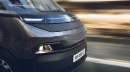 
										Renault Trafic Van E-Tech electric 52 kWh full									