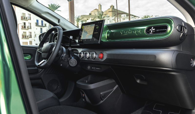 
								Renault Twingo E-Tech electric full									