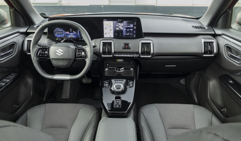 
								Suzuki e VITARA 49 kWh 2WD full									