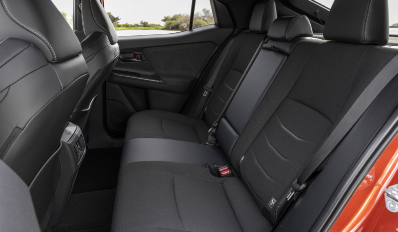 
								Toyota C-HR+ 57.7 kWh FWD full									