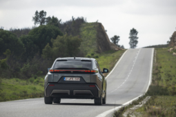 
										Toyota C-HR+ 57.7 kWh FWD full									