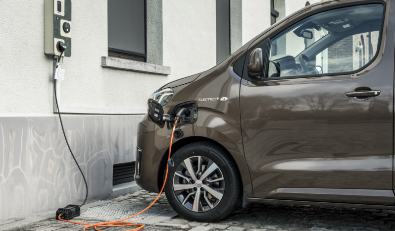 
								Toyota Proace Verso Electric 75 kWh full									