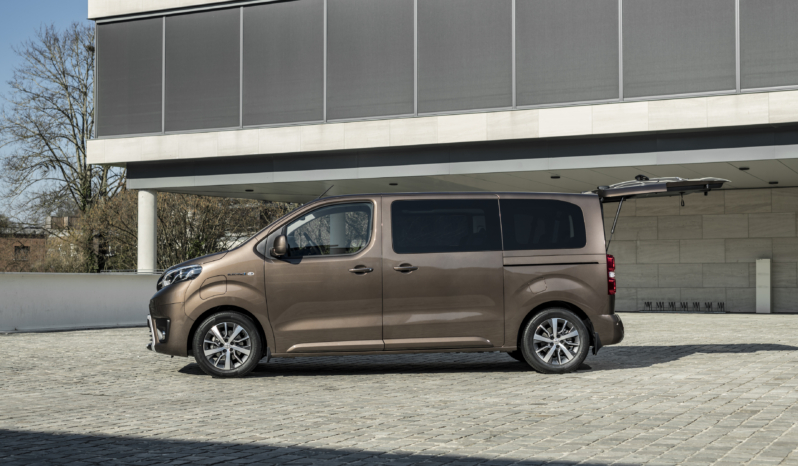 
								Toyota Proace Verso Electric 75 kWh full									