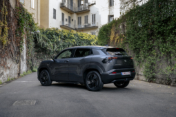 
										Toyota Urban Cruiser 61 kWh AWD full									