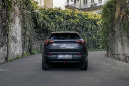 
										Toyota Urban Cruiser 61 kWh AWD full									