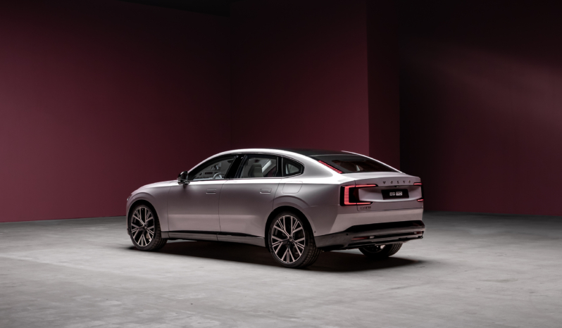 
								Volvo ES90 Twin Motor full									