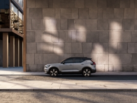 Volvo EX40 Twin Motor Performance
