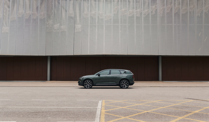 
								Volvo EX60 P6 full									