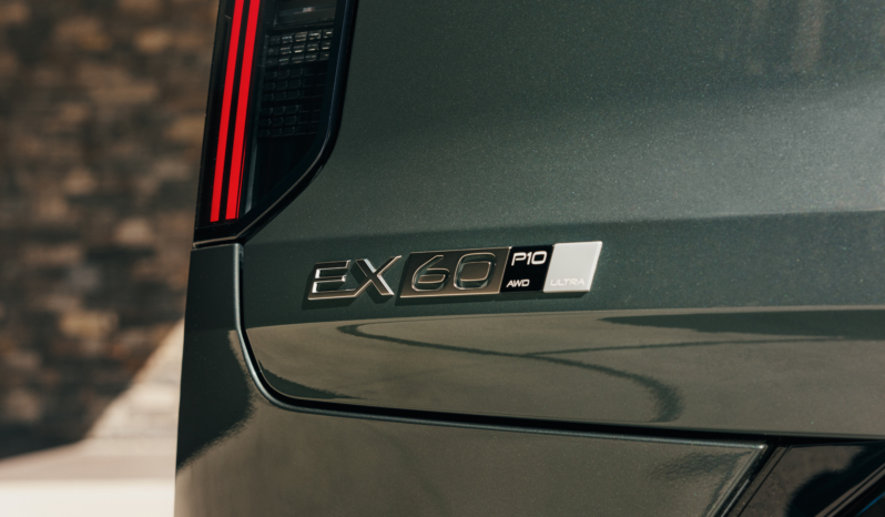 
								Volvo EX60 P6 full									