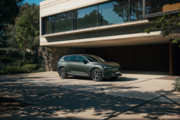 
										Volvo EX60 P6 full									