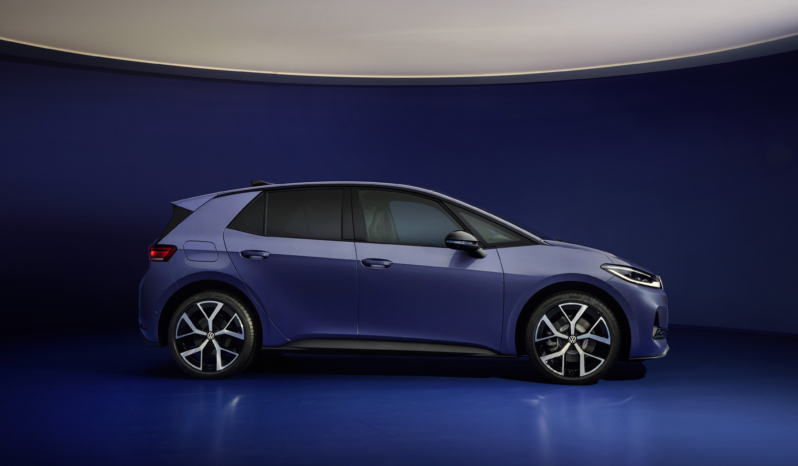 
								Volkswagen ID.3 Neo 79 kWh full									