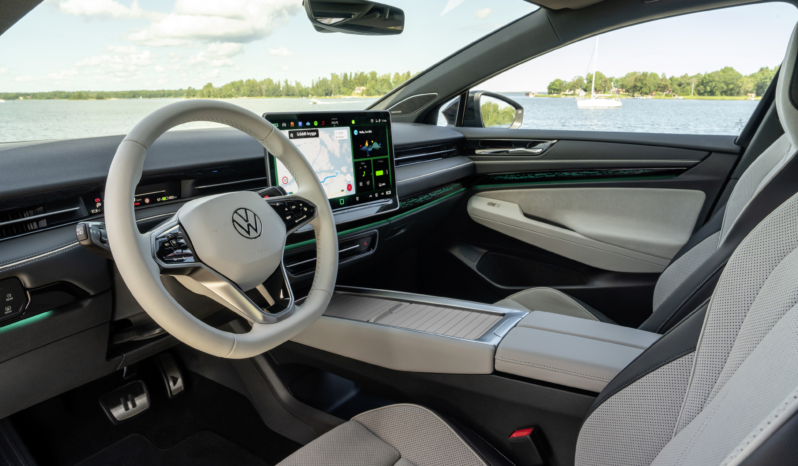 
								Volkswagen ID.7 Pro full									