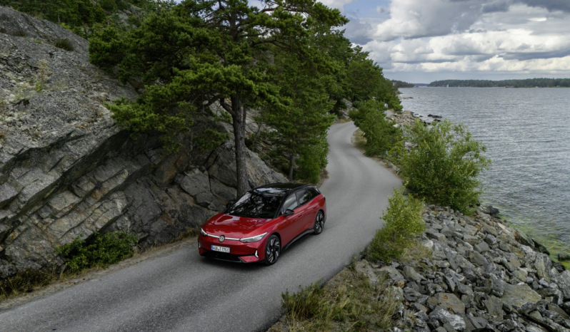 
								Volkswagen ID.7 Tourer Pro full									