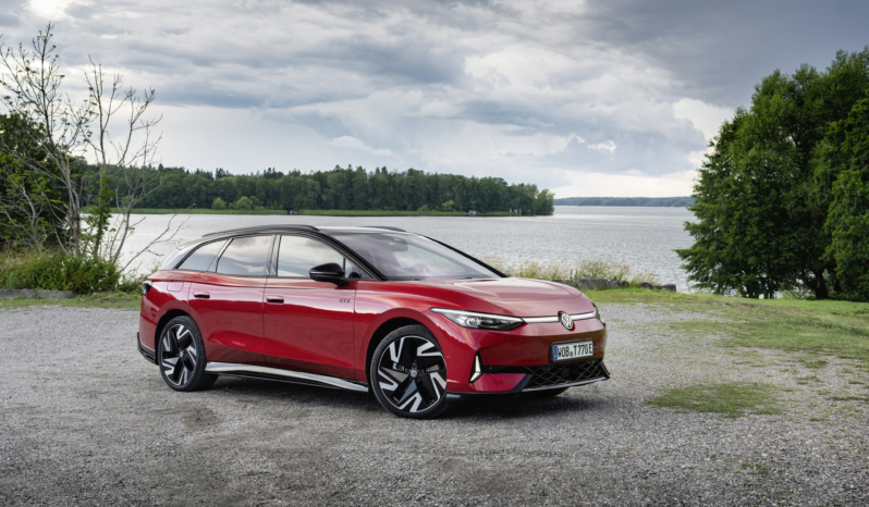 
								Volkswagen ID.7 Tourer Pro full									