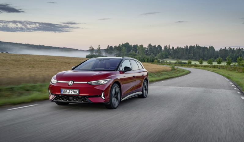 
								Volkswagen ID.7 Tourer Pro full									