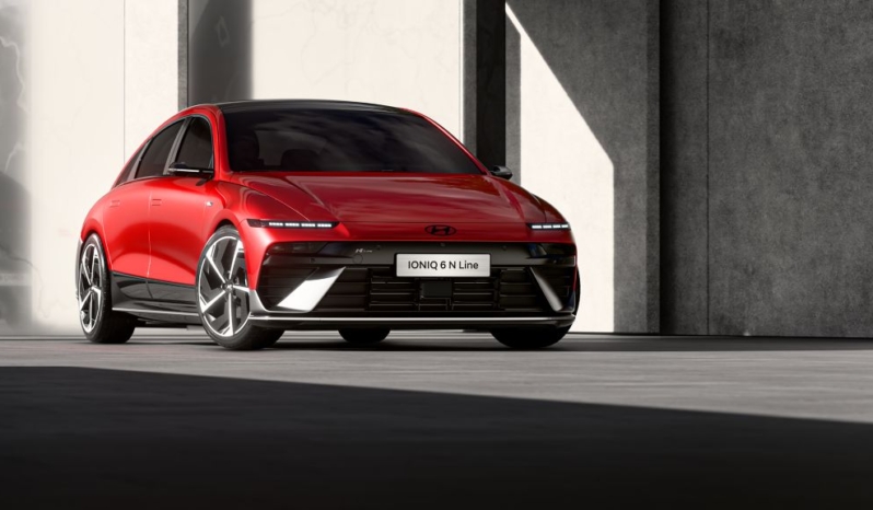 
								Hyundai IONIQ 6 84 kWh RWD full									