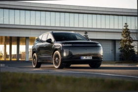 Hyundai IONIQ 9 AWD