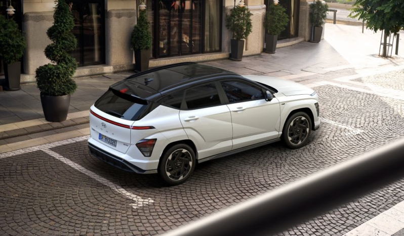 
								Hyundai KONA Electric 48.4 kWh full									